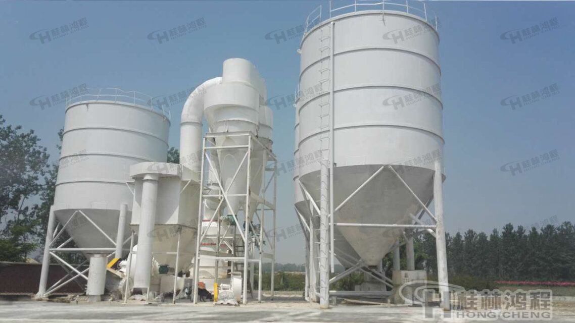 雷蒙磨200目長石粉年產10萬噸磨粉機價格公道 HC1900雷蒙磨200目長石粉年產10萬噸磨粉機價格公道