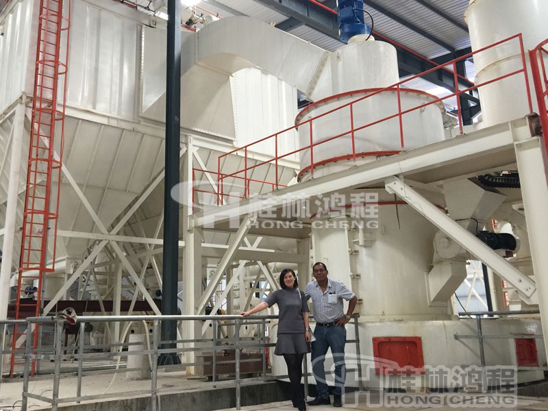 雷蒙磨200目石膏粉年產(chǎn)10萬噸磨粉機價格多少一臺 HC2000雷蒙磨200目石膏粉年產(chǎn)10萬噸磨粉機價格多少一臺