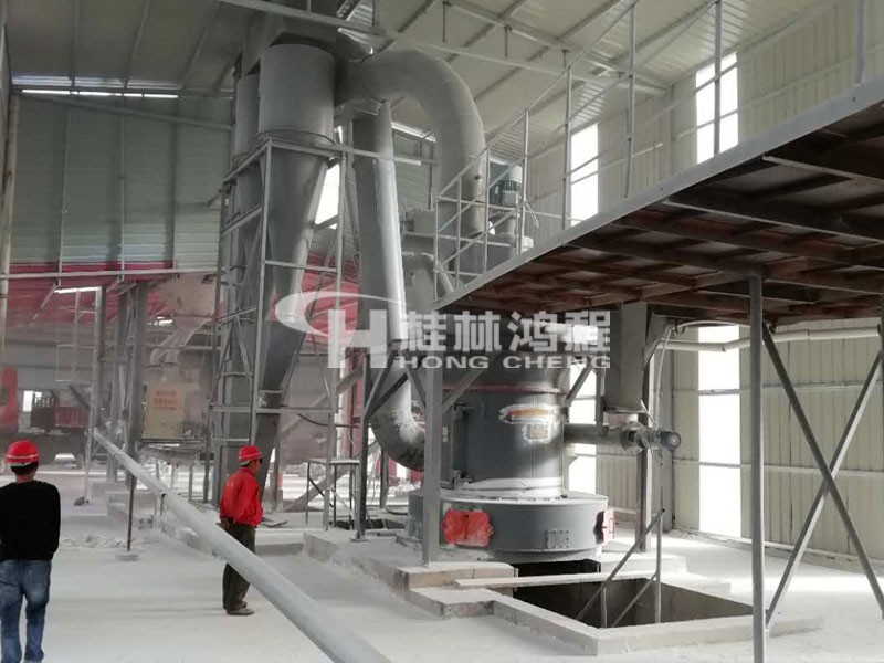 食用石膏粉磨機 HCQ雷蒙磨粉機 鴻程新疆石膏粉生產(chǎn)線 食用石膏粉磨機 HCQ1500雷蒙磨粉機 鴻程新疆石膏粉生產(chǎn)線