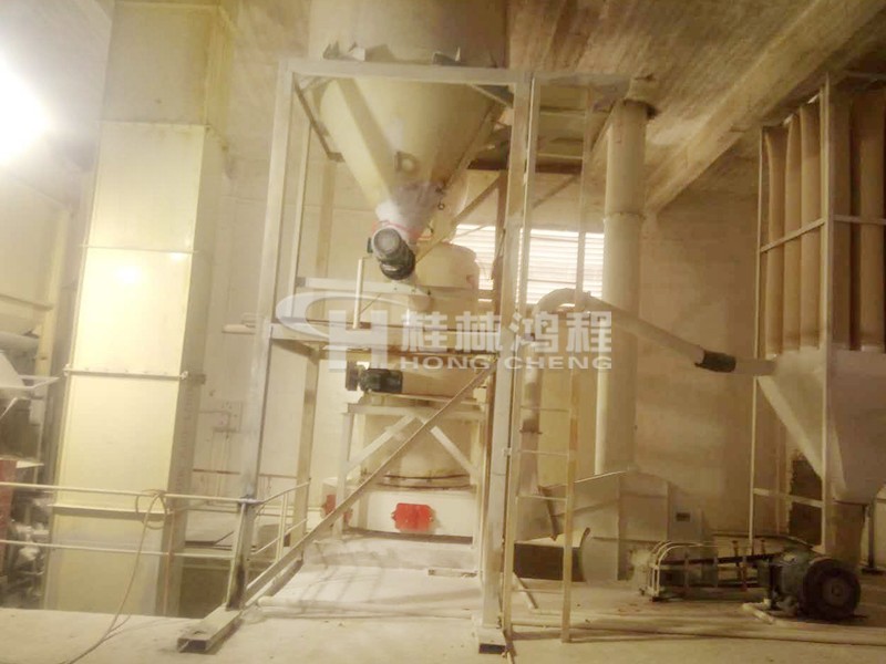 小型礦石粉碎機(jī)磨粉機(jī):HCQ1290改進(jìn)型磨粉機(jī) 小型礦石粉碎機(jī)磨粉機(jī):HCQ1290改進(jìn)型磨粉機(jī)