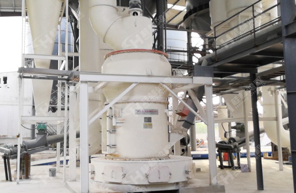 200目電廠石灰石粉磨設(shè)備安徽HC1500擺式雷蒙磨粉機生產(chǎn)線正式投產(chǎn) 200目電廠石灰石粉磨設(shè)備安徽廣德縣HC1500擺式雷蒙磨粉機生產(chǎn)線正式投產(chǎn)