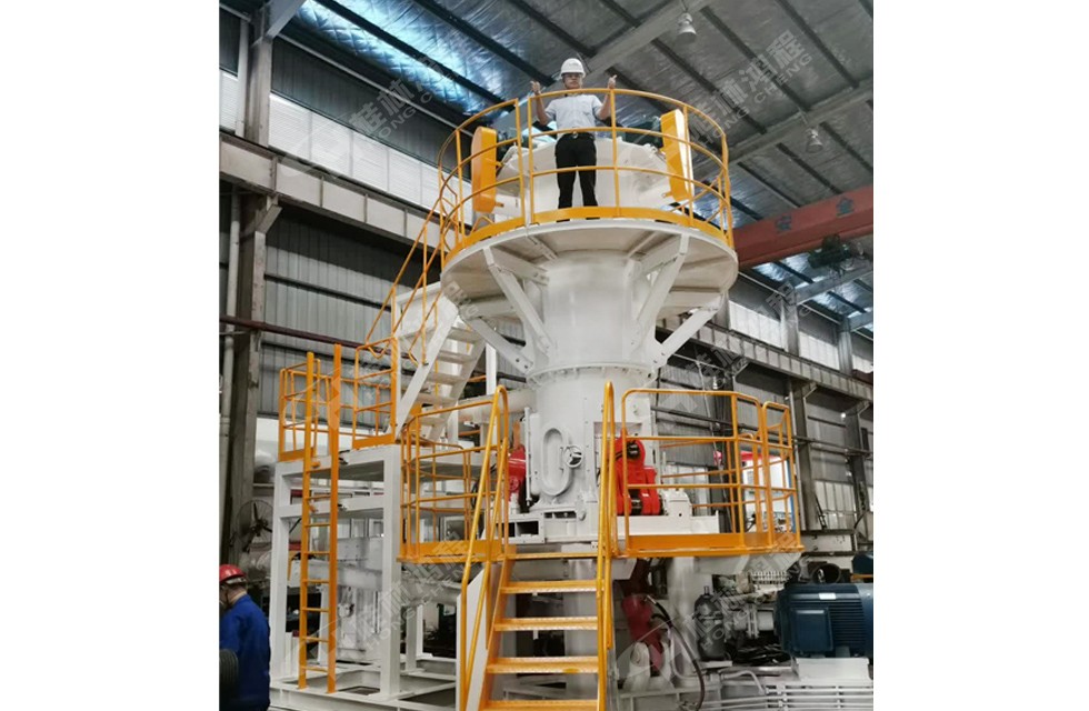 桂林鴻程新款HLMX600小型超細立式磨粉機整機預裝待發(fā) 桂林鴻程新款HLMX600小型超細立式磨粉機整機預裝待發(fā)