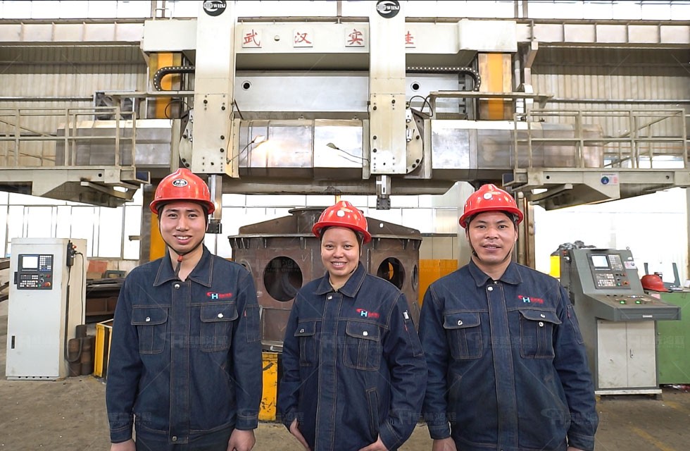 礦石磨粉機(jī)生產(chǎn)車間 礦石磨粉機(jī)生產(chǎn)車間