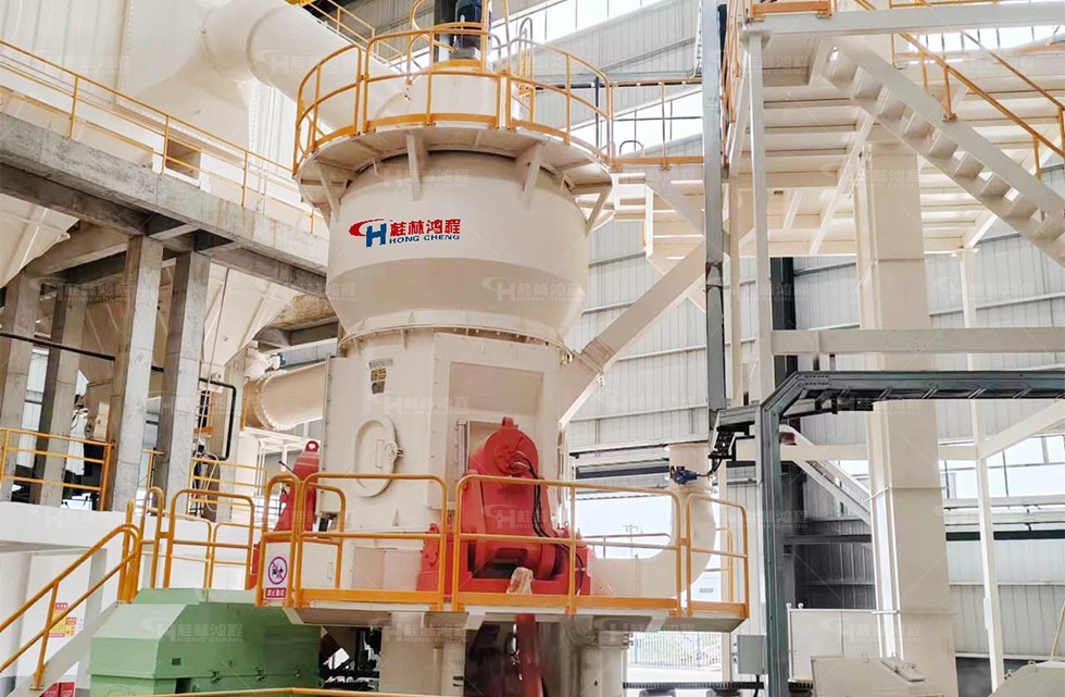 鋰輝石大型磨粉機(jī) 鋰輝石大型磨粉機(jī)